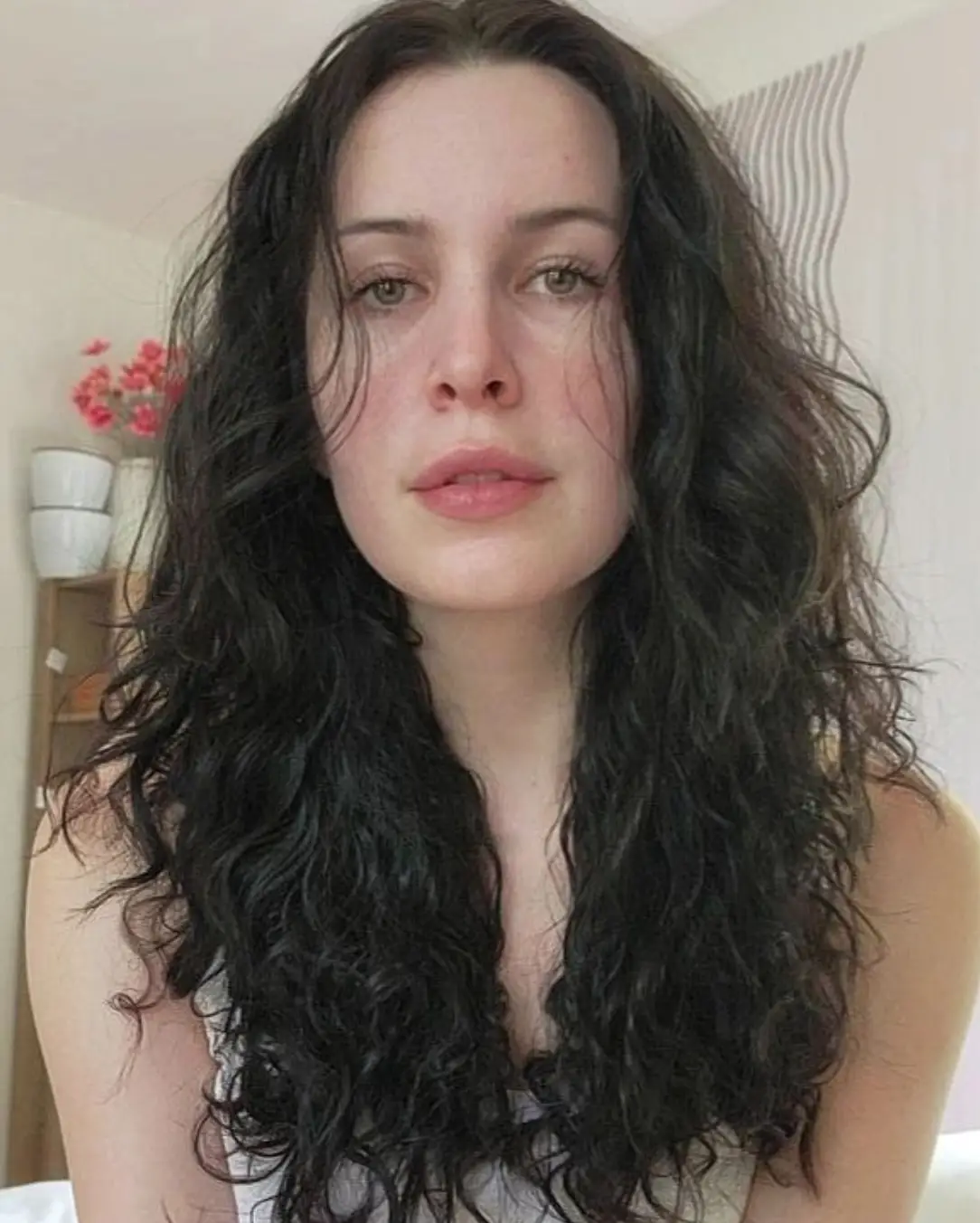 The OnlyFans star defended her lack of showering.