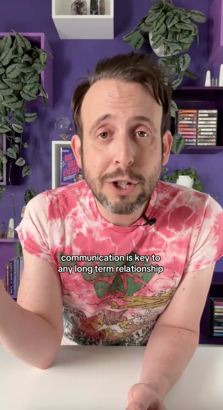 Professional counsellor Jeff Guenther provides relationship advice to millions across his social media pages (TikTok/@therapyjeff)