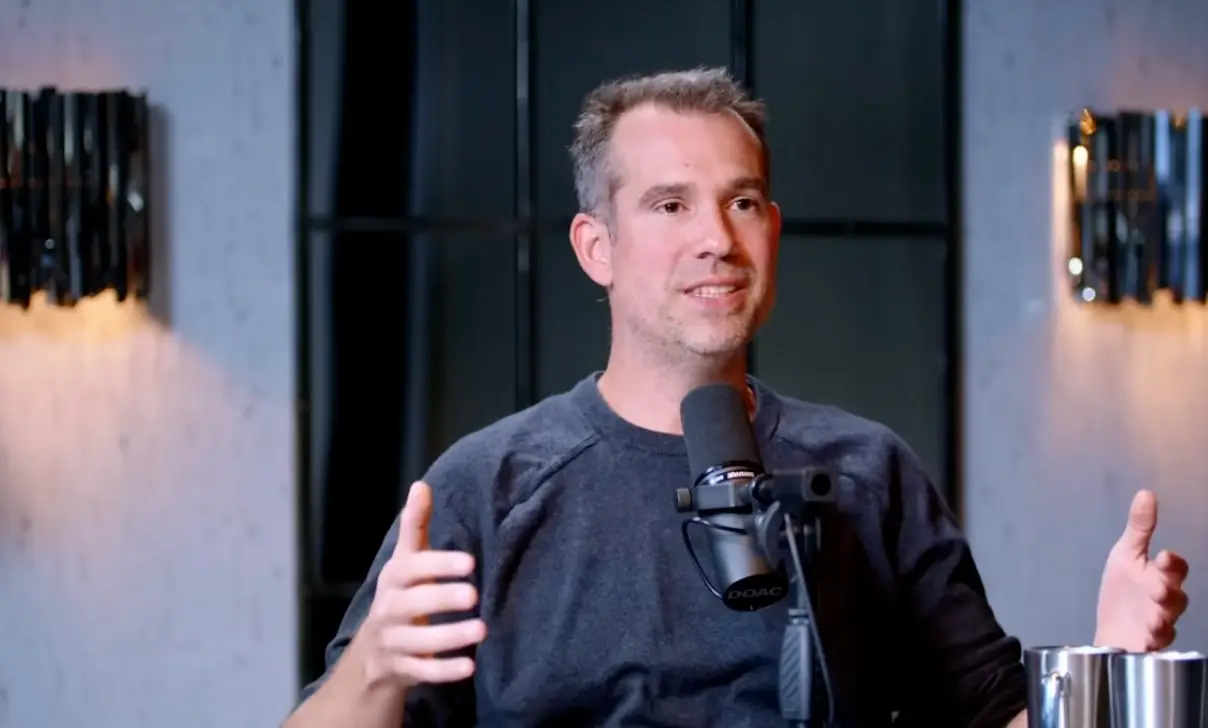 Dr Chris Van Tulleken has issued a warning (YouTube/Diary of a CEO)