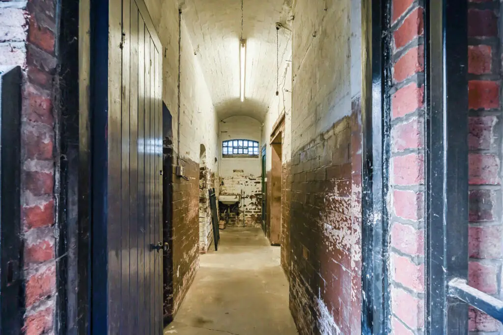 The property is on sale for £165k (Rightmove)