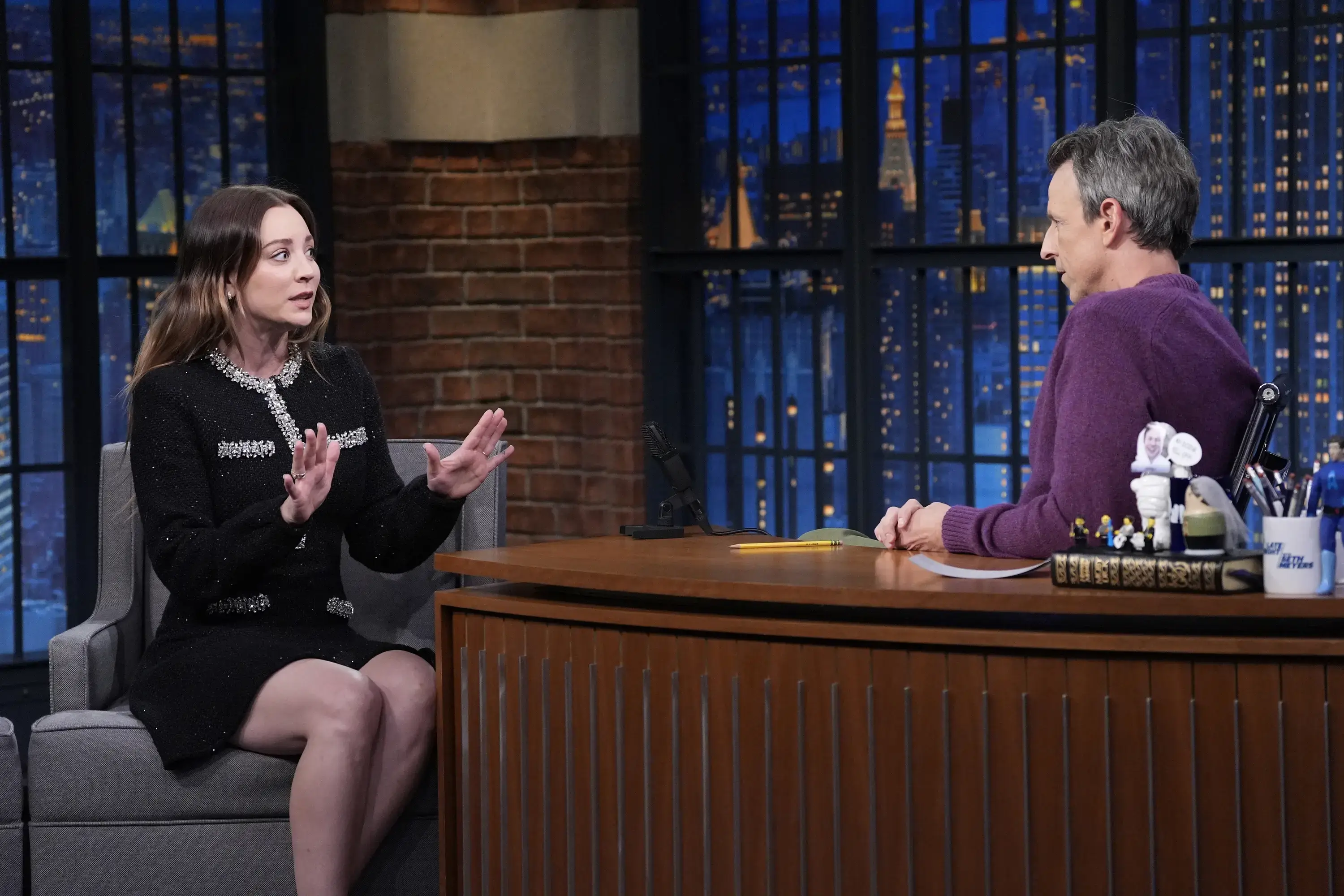 Cuoco detailed her bizarre experience while chatting to Seth Myers (Lloyd Bishop/NBC via Getty Images)