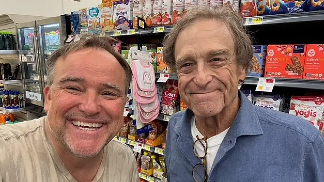 Instagram/DaviddeLuise