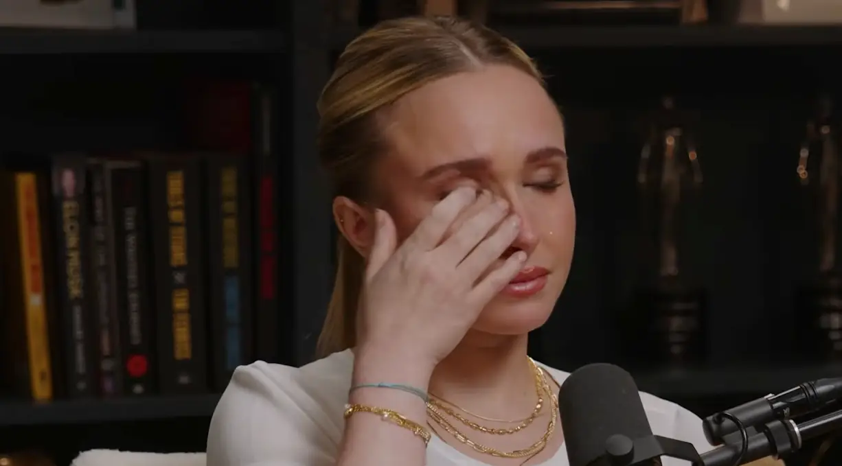 Panettiere was in tears on the podcast (Jay Shetty Podcast)