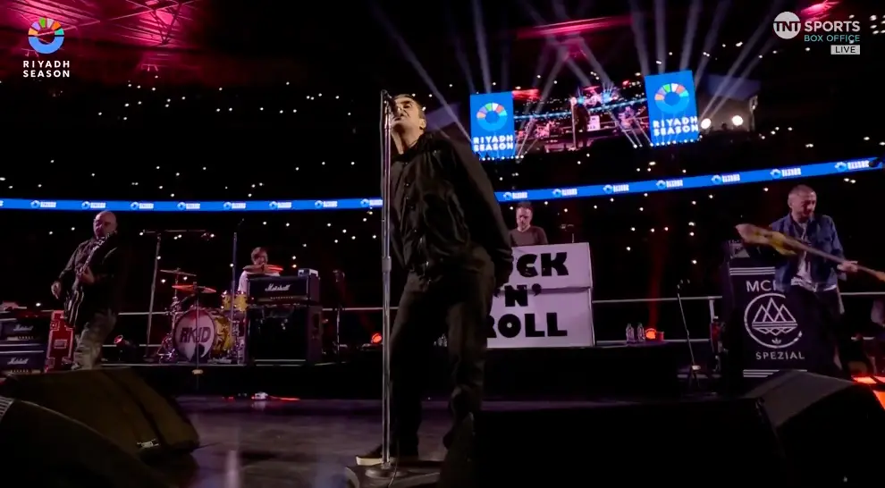 Liam played at Wembley last night with Bonehead in the band (TNT Sports)