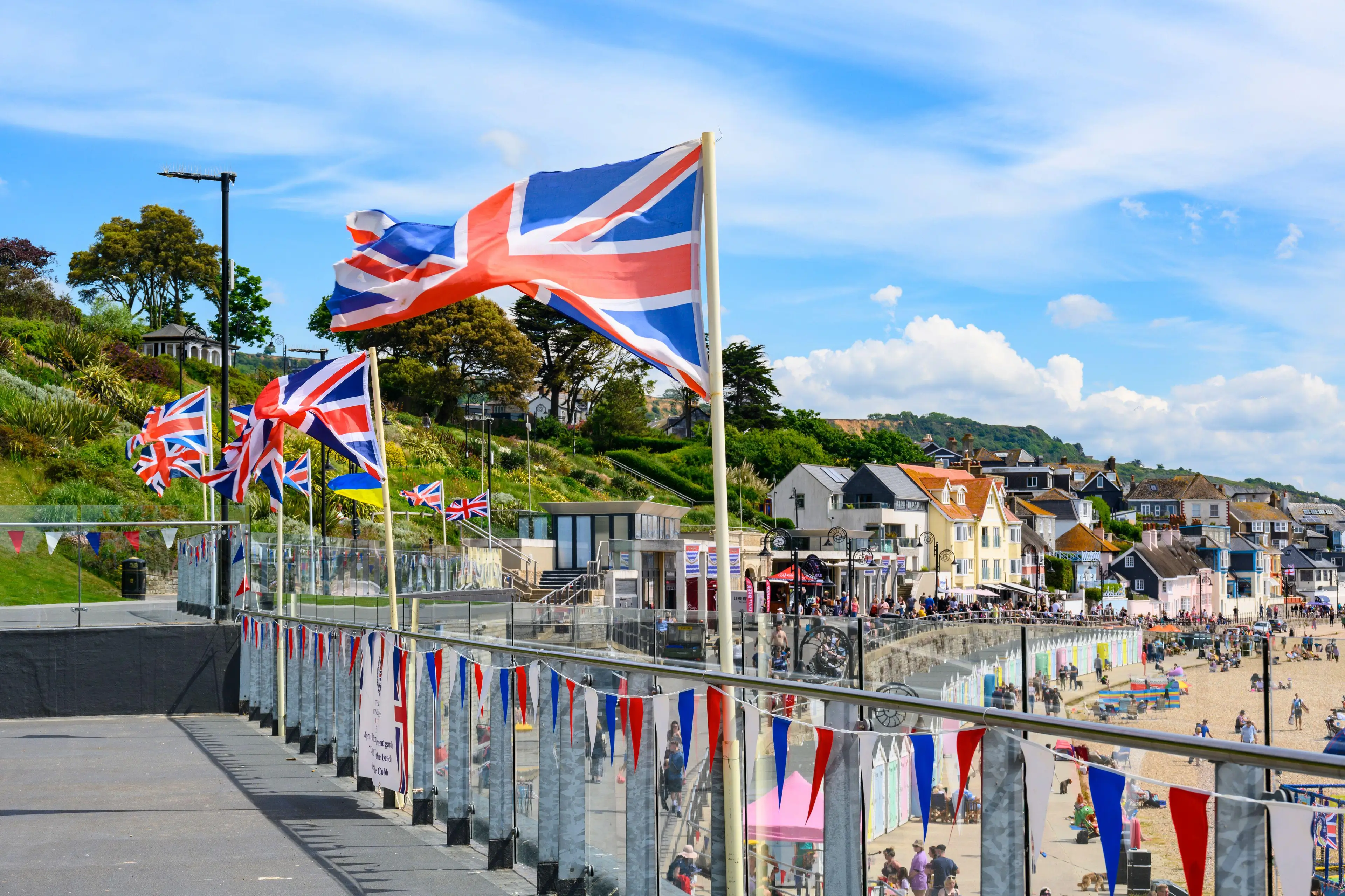 The heatwave will mainly affect the south east of the UK but other parts will also enjoy warm, sunny weather.
