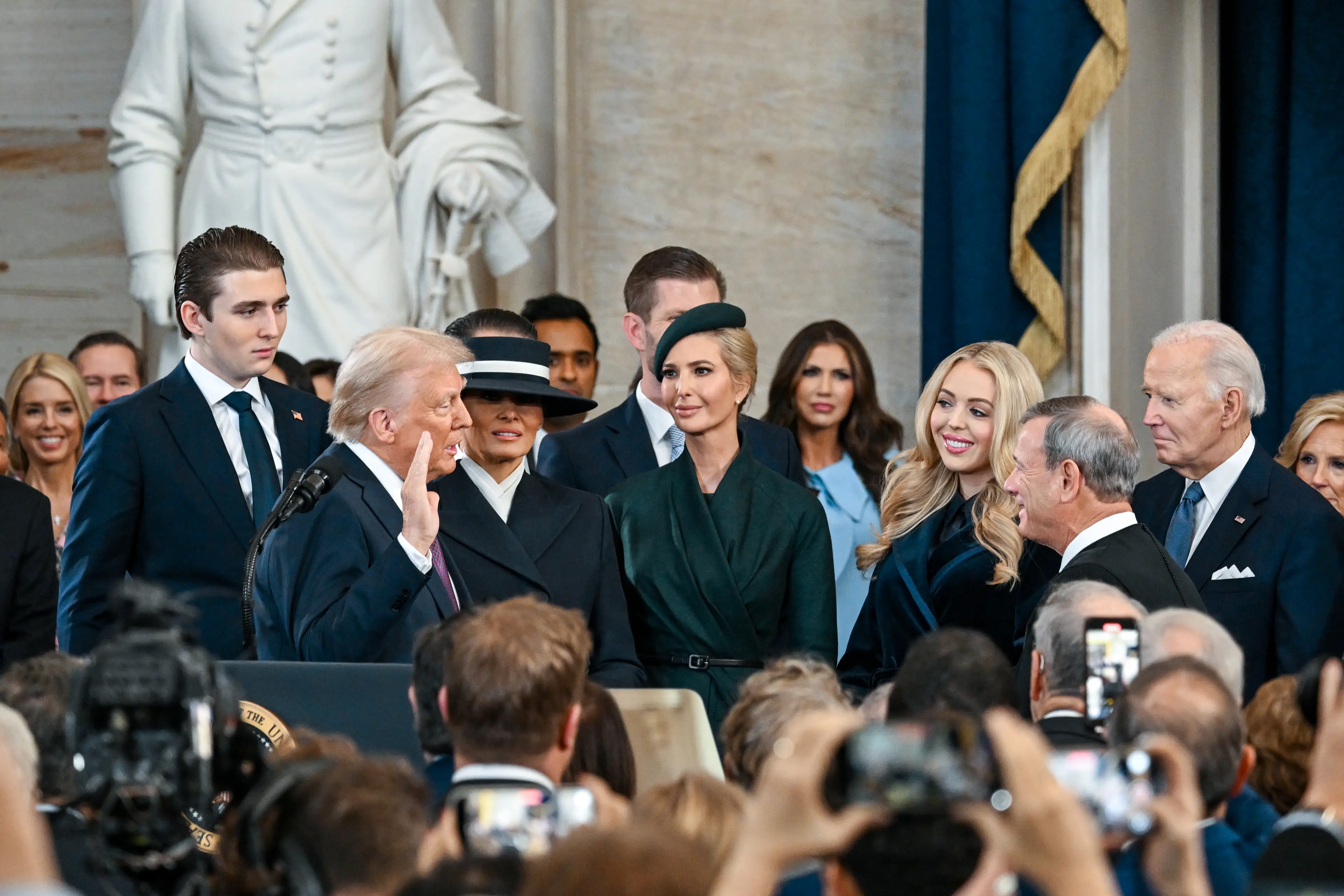 Barron's the really tall one (Kenny Holston-Pool/Getty Images)