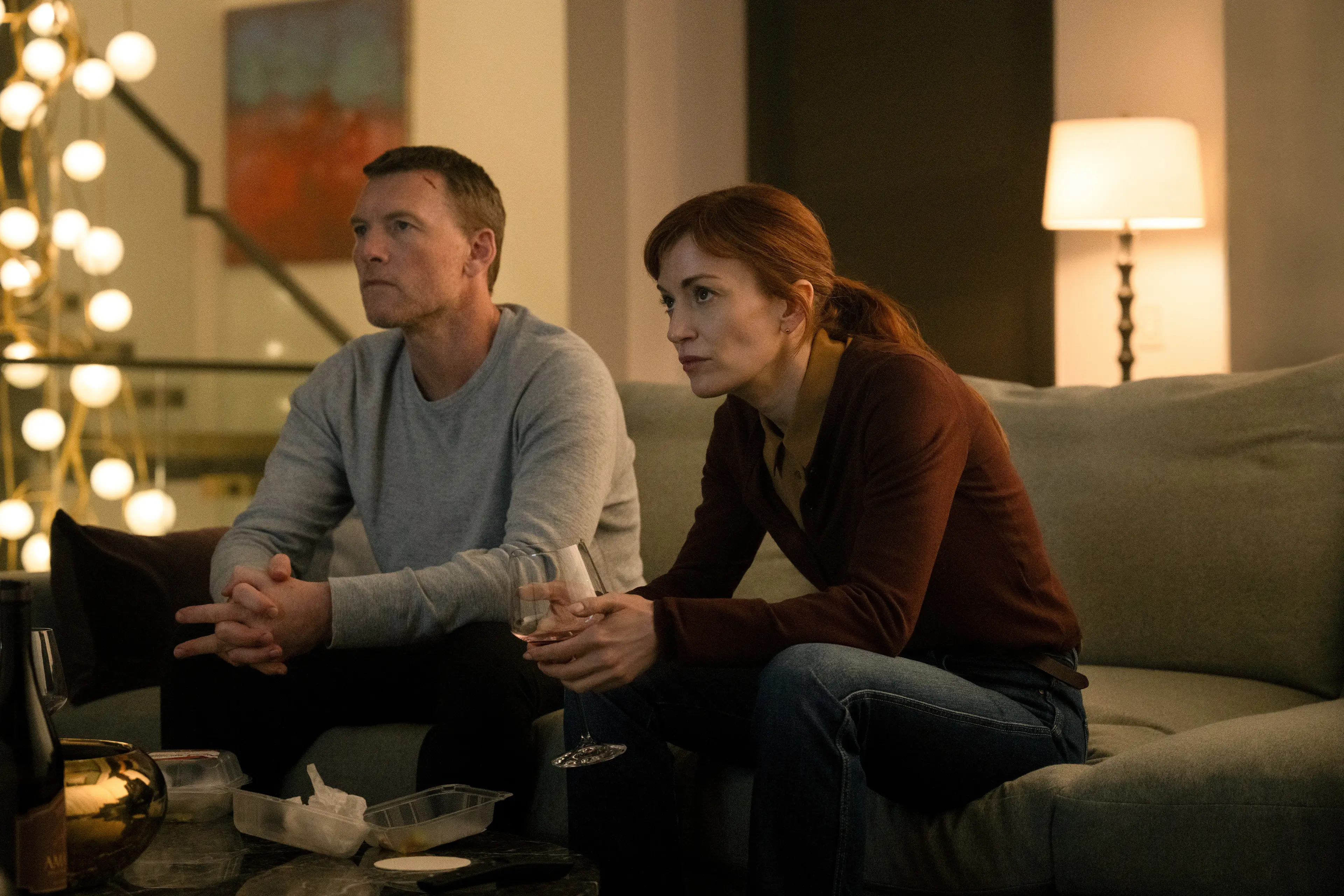 Rachel and David work together to try find David's son Matthew (Netflix)