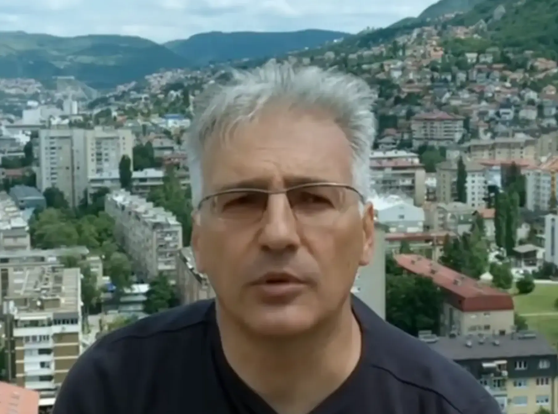 Edin Subasic in the documentary Sarajevo Safari (Arsmedia)
