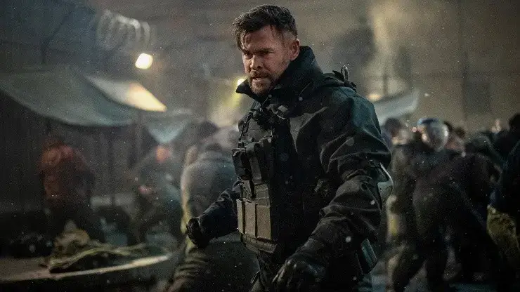 Part of the wild scene with Hemsworth.