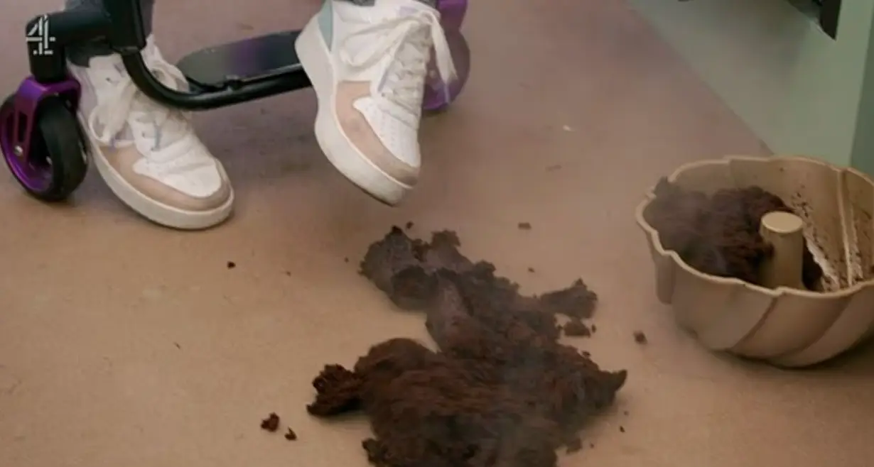 The first episode was a disaster for the bakers (Channel 4)