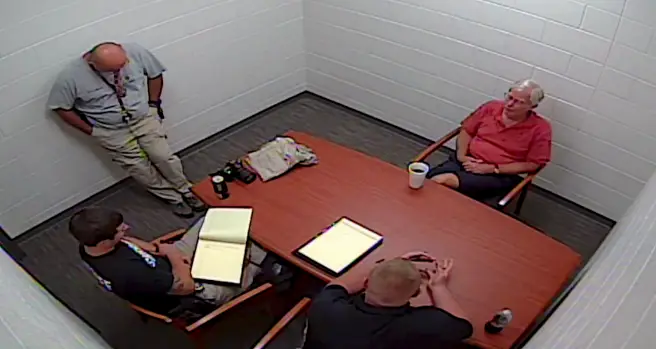 Footage taken from the police interview of Thomas Martens (Netflix)