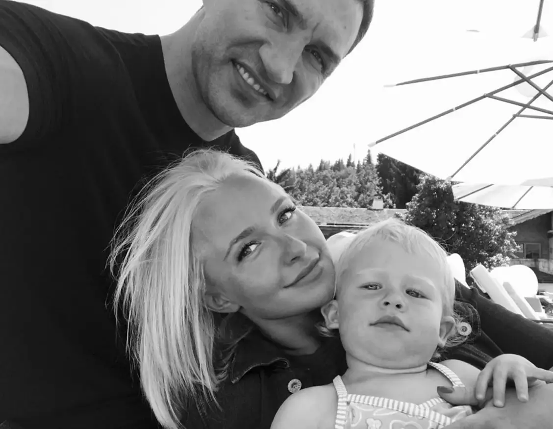 Panettiere seen with Klitschko and their daughter Kaya, who is now 11 (X@haydenpanettier)