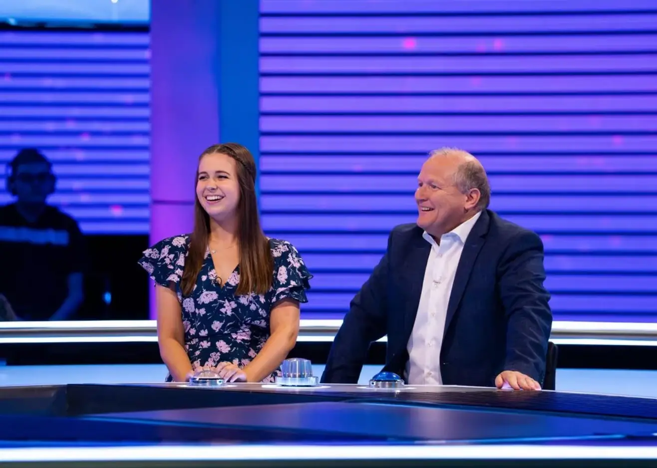 Emma and her dad David did very well on Limitless Win, but they faced a very difficult question (ITV)