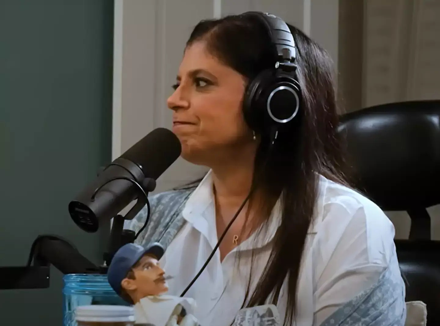 Dr Ramani Durvasula said that 'malignant narcissism is the last stop on the train before psychopathy station'. (YouTube/Dr. Mayim Bialik)