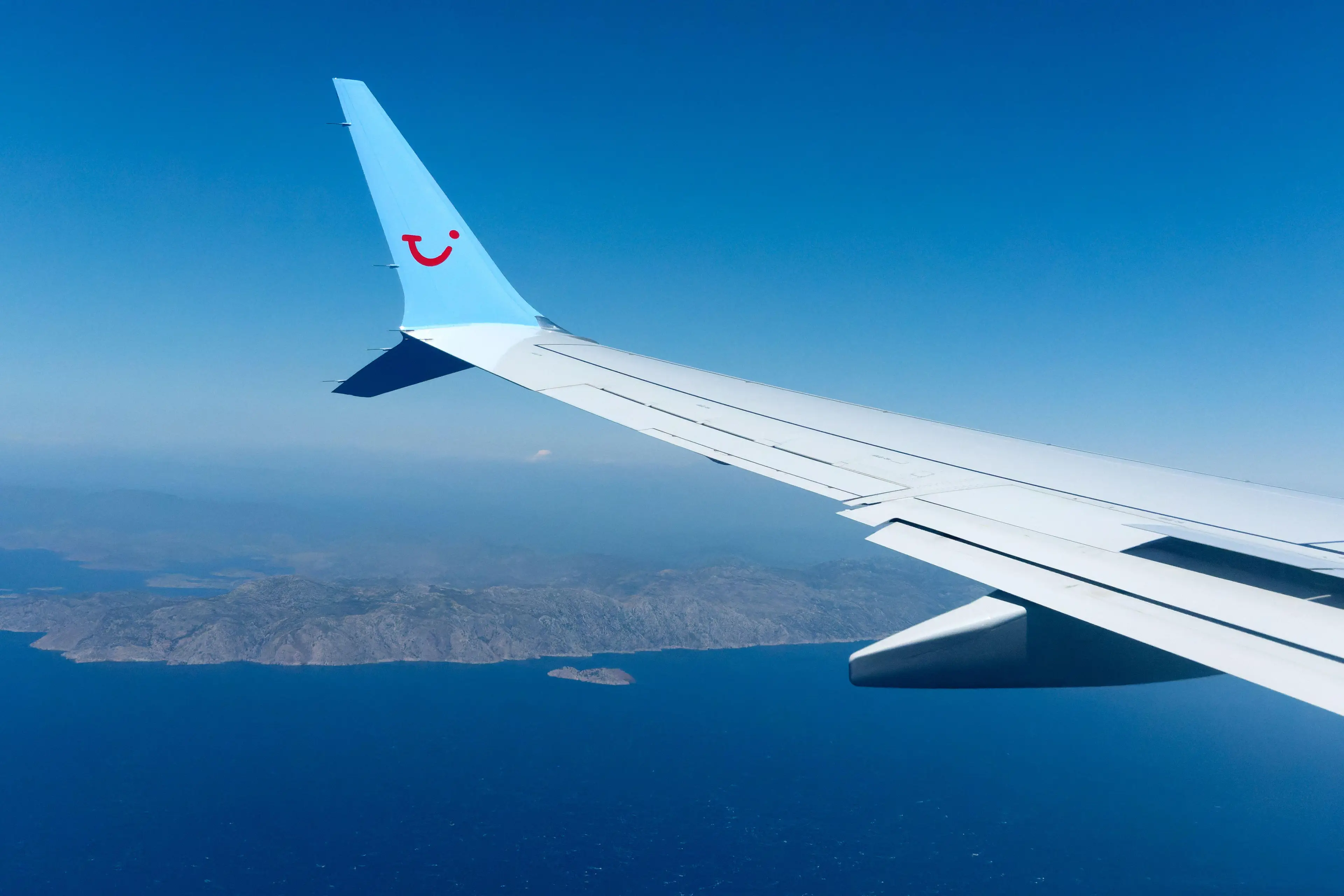 The man believes that Tui is responsible for the mix-up.