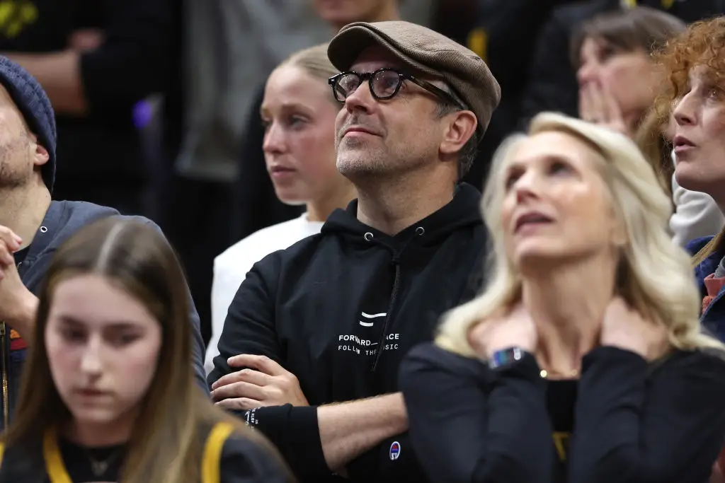 Jason Sudeikis recently had words for fans who were waiting for him outside of a venue in Los Angeles (Steph Chambers/Getty Images)