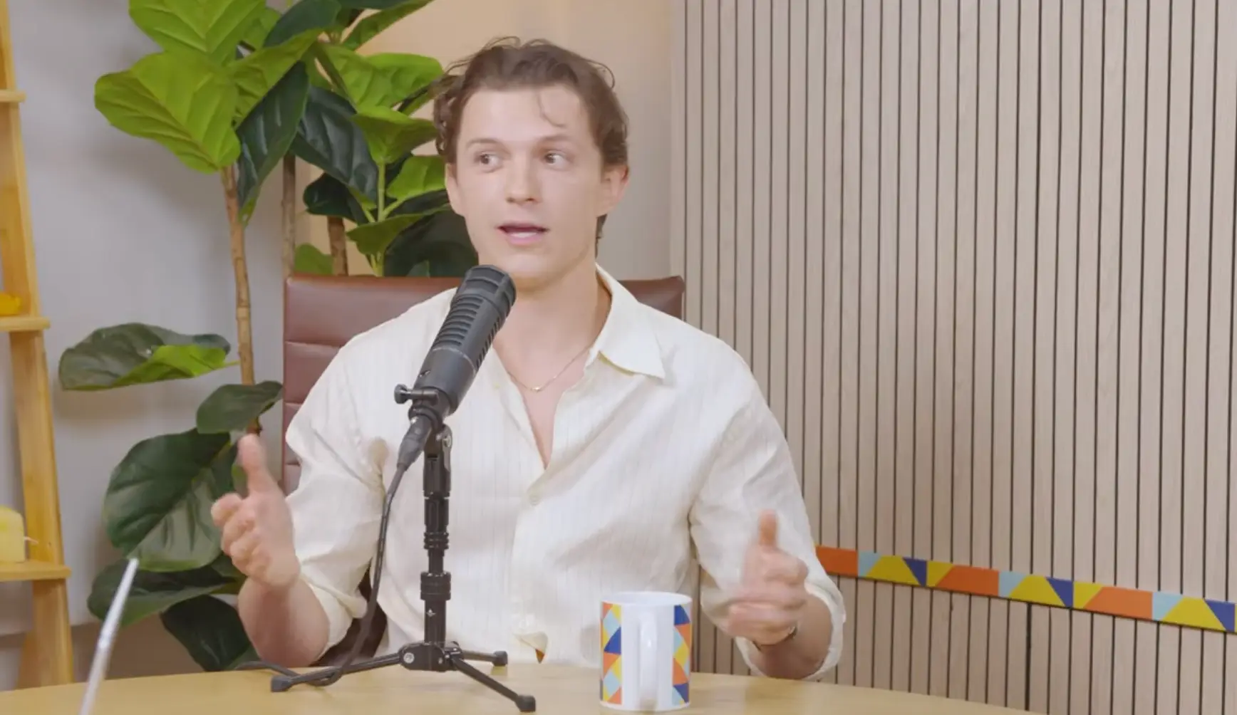 Holland was eager to talk to the SNL alum about this. (YouTube/Good Hang with Amy Poehler)
