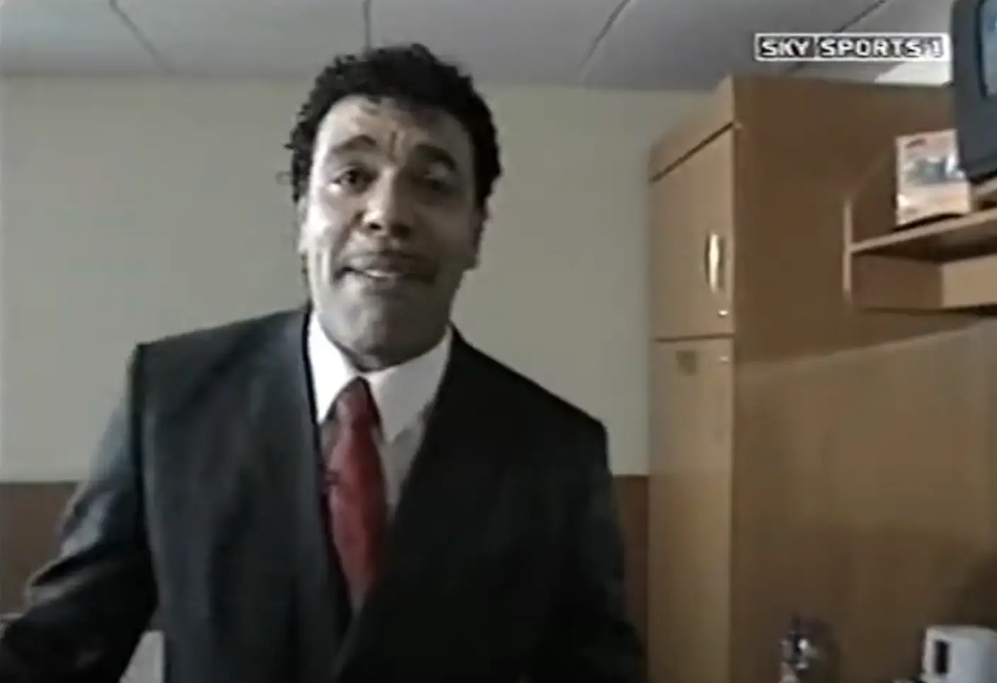 Chris Kamara was appeared flustered by the moment (Sky Sports)