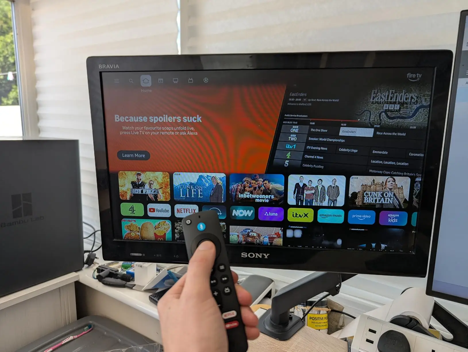 New TopCashback customers can secure the Fire Stick for less than a fiver (Amazon reviews)