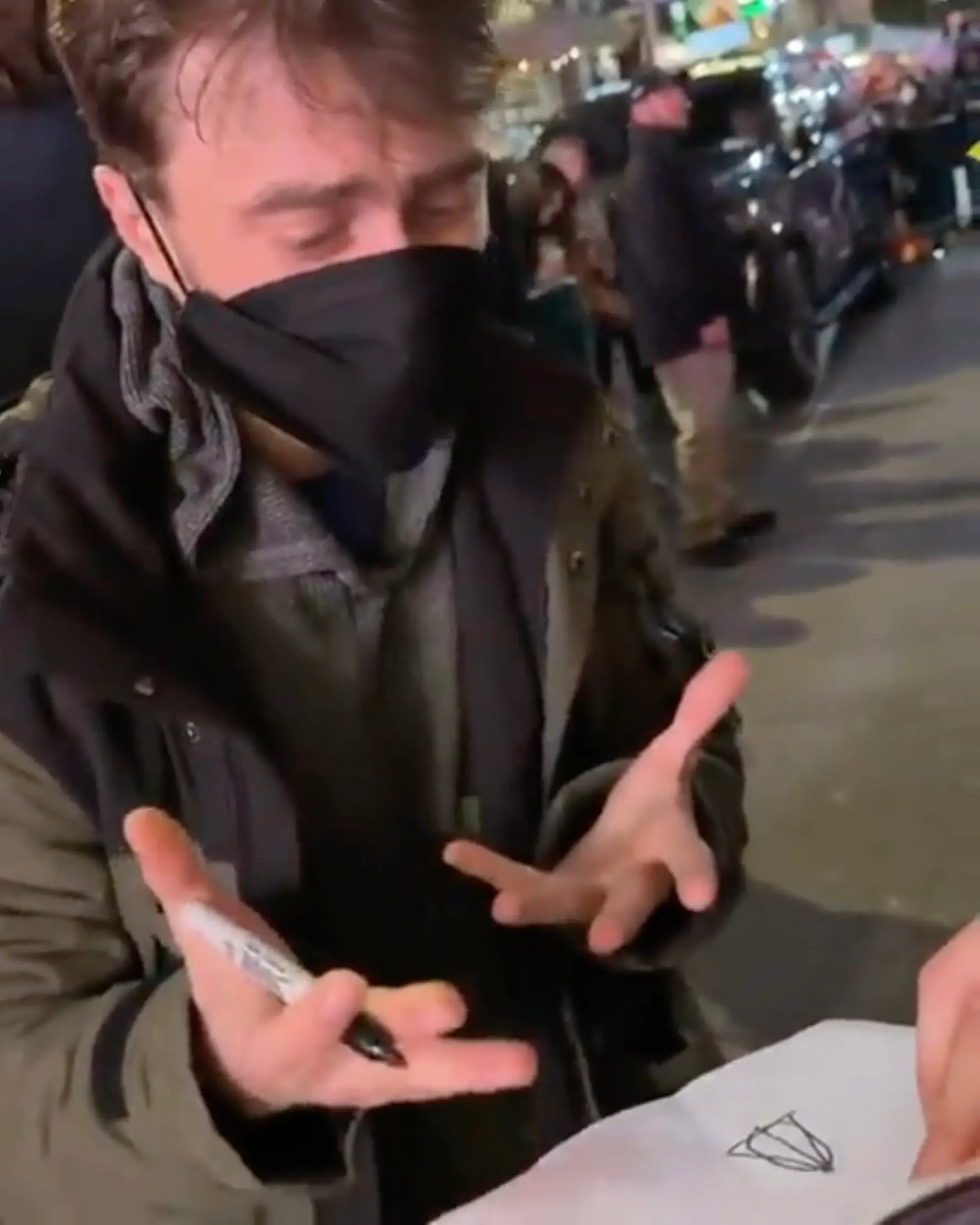 Radcliffe hilariously told the fan he was a terrible drawer. Credit:TikTok/@radcliffersplace