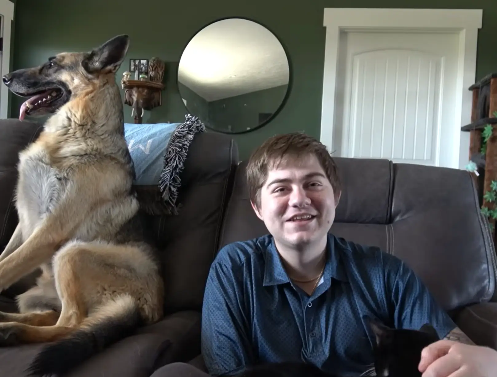 When he was 18 Loren Schauers was cut in half by a forklift. (YouTube/SabiaandLoren) 