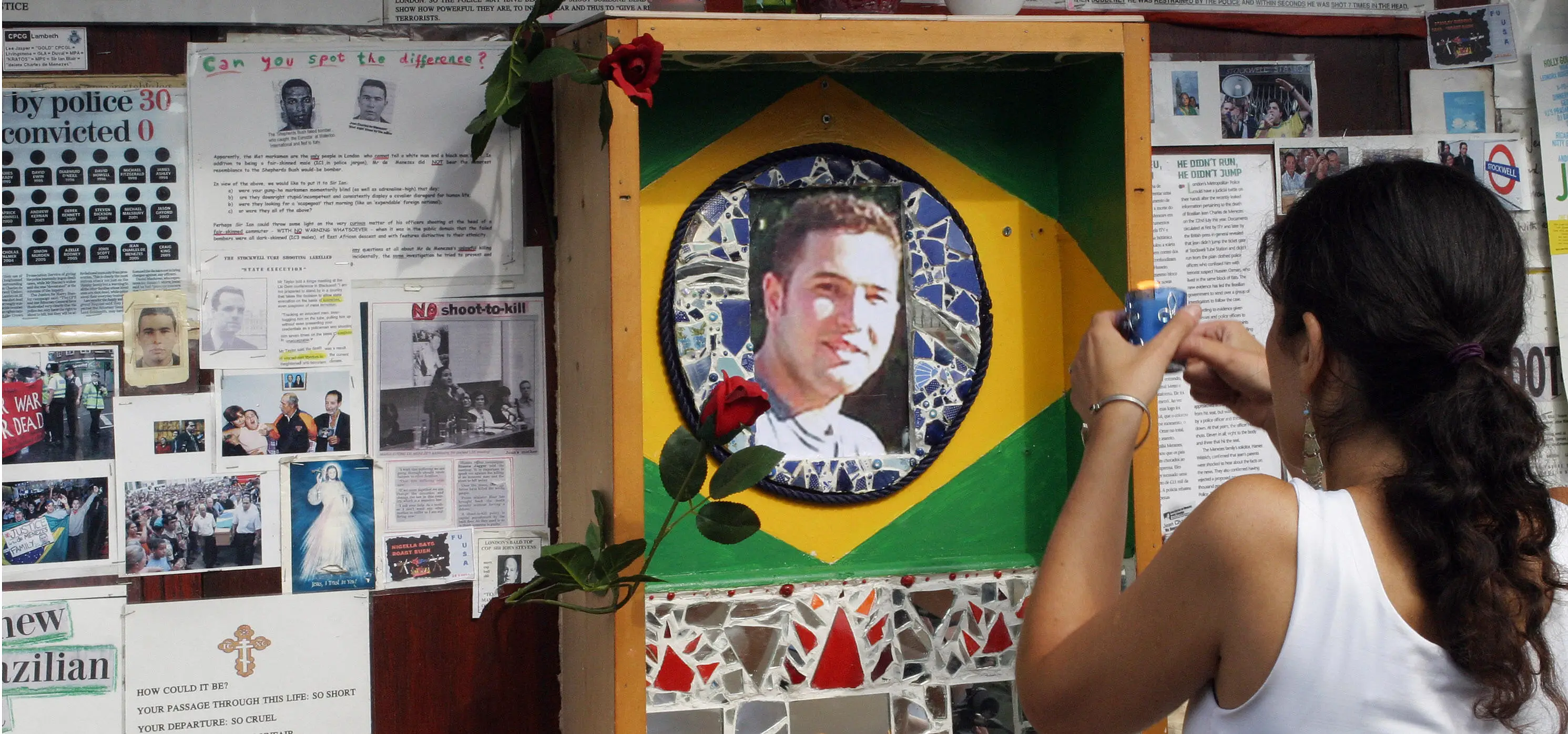 A shrine to de Menenez was set up (AFP via Getty Images)