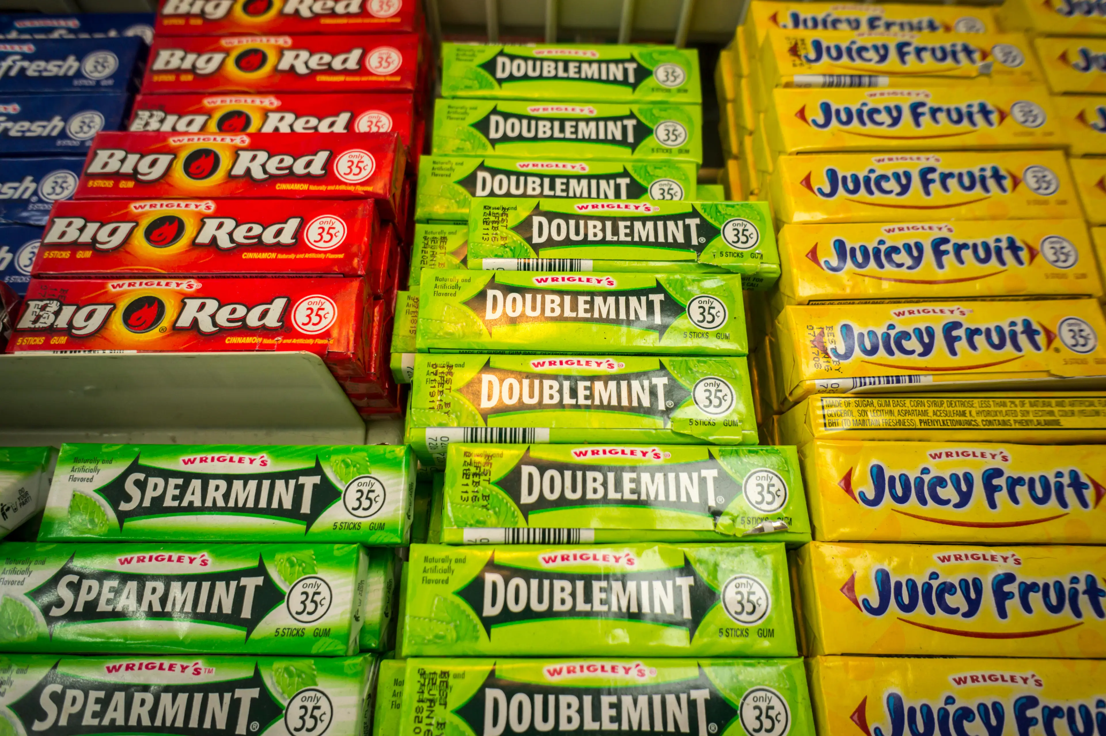 The teenagers targeted a Wrigley's chewing gum lorry.