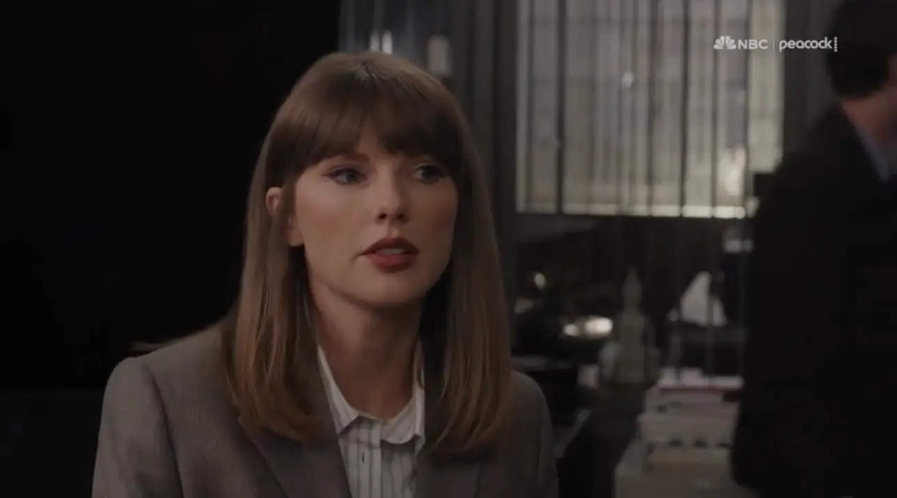 Taylor Swift turned up as a 'rookie' detective in the skit (NBC)