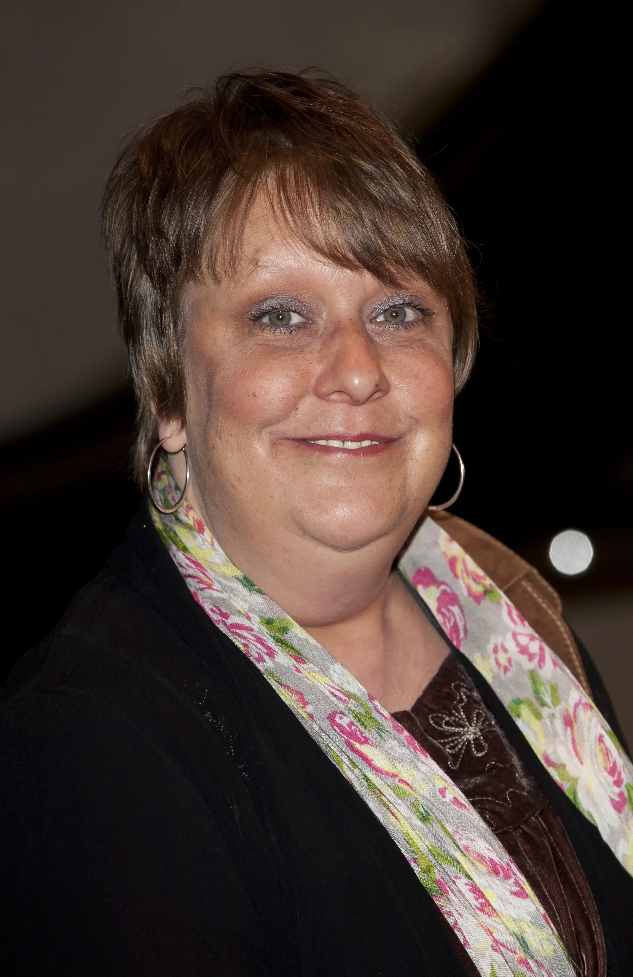 The dress was so noteworthy that Kathy Burke felt the need to share her thoughts on it. (John Phillips/UK Press via Getty Images)