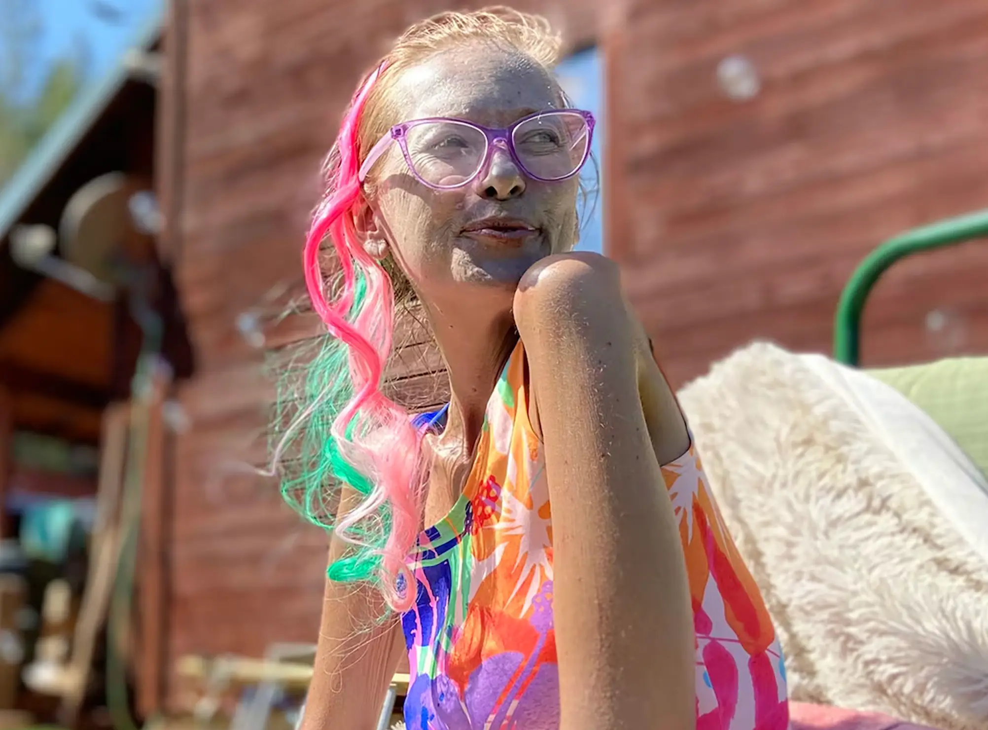 Carlson's skin started to change colour by the end of her life due to the colloidal silver she was consuming (HBO)