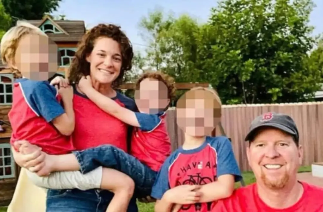 Thomas and Michelle Gigler with their three children (Facebook / Michelle Gigler)
