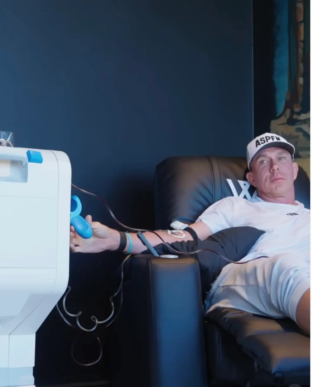 Another patient seen undergoing the medical procedure known as plasmapheresis (Instagram/@ways2well)