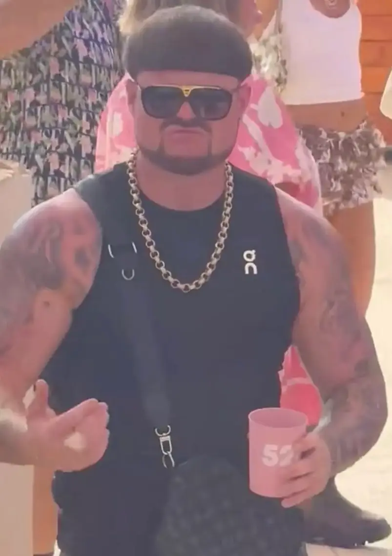 The man of the moment. (TikTok/@zerosixwestibiza)