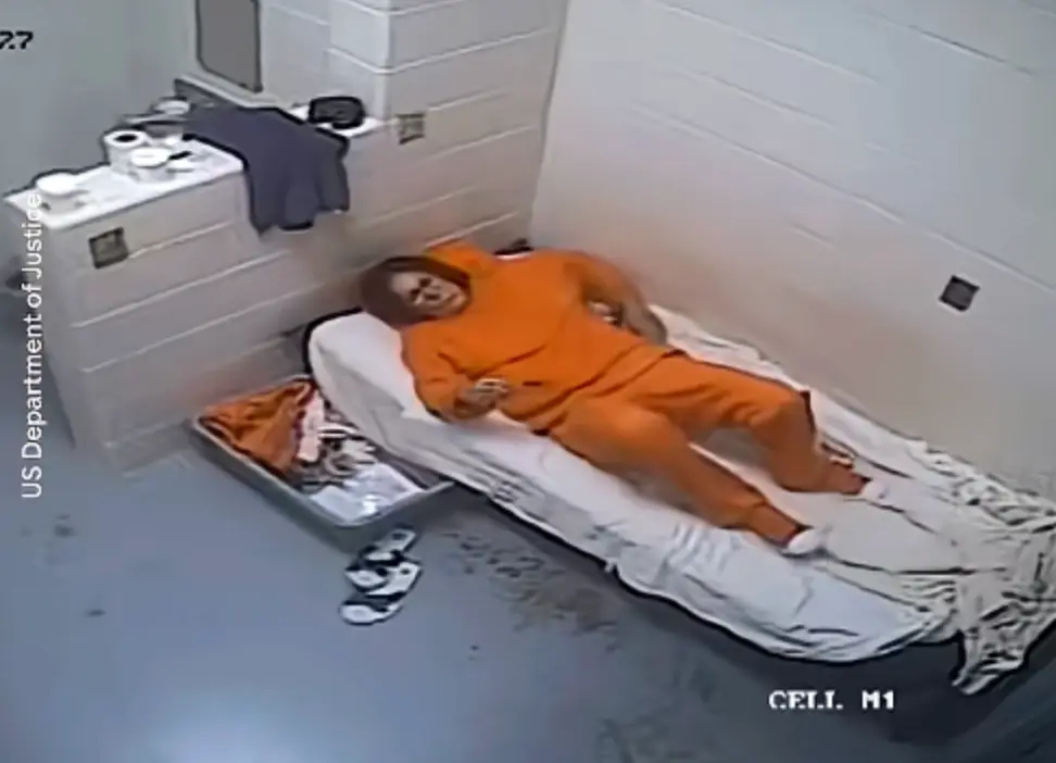 Maxwell spent most of her time lying down (DoJ)