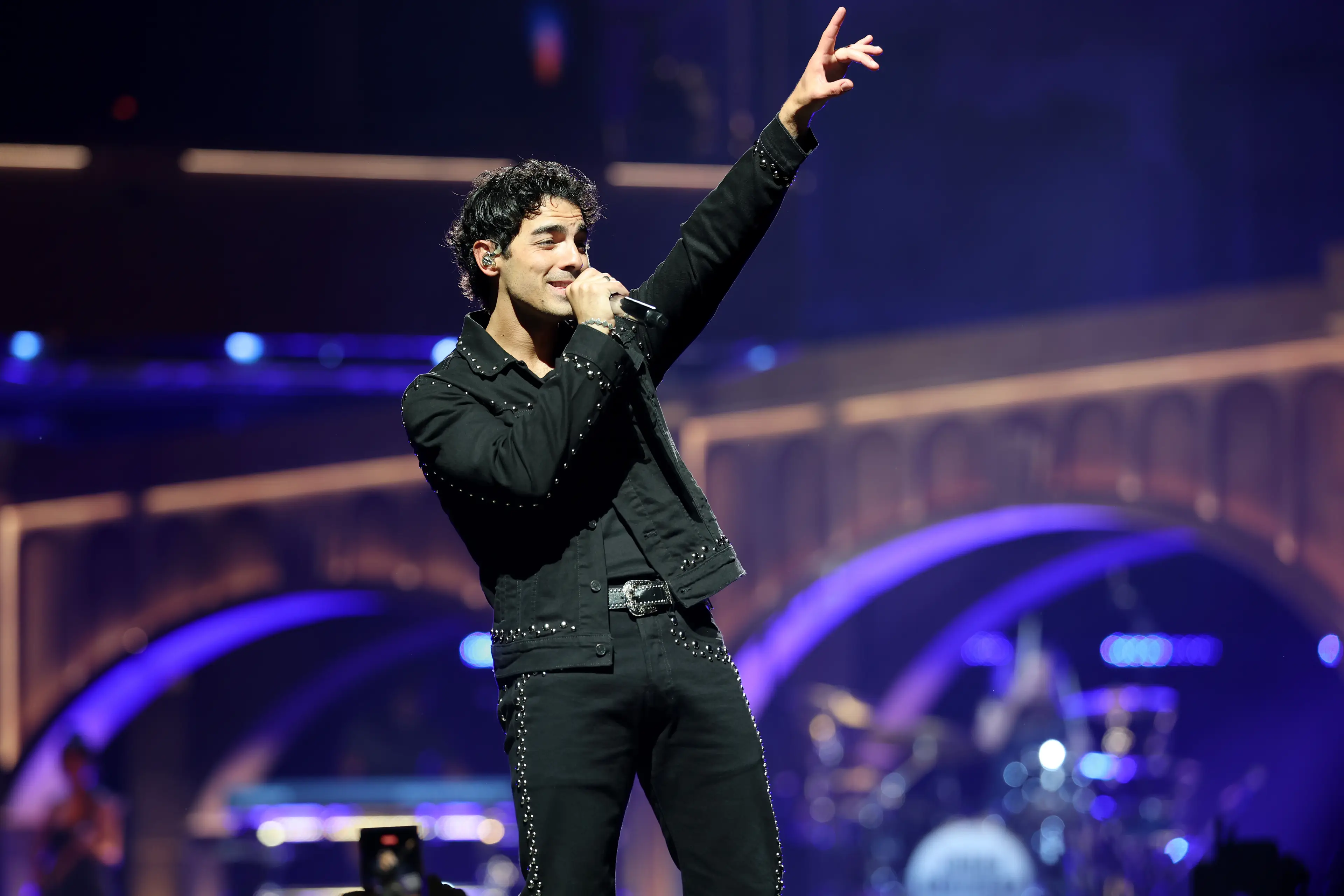 Joe Jonas didn't exactly hold back (Amy Sussman/Getty Images for Live Nation)