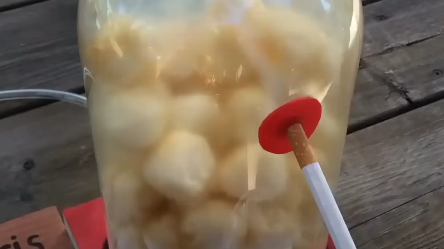 Insane comparison shows startling difference of what happens when vaping compared to smoking