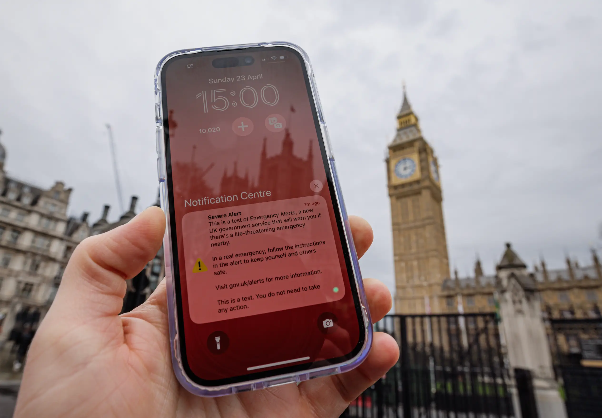 An emergency alert was sent to phones for the first time in 2023 (Getty/Rob Pinney)