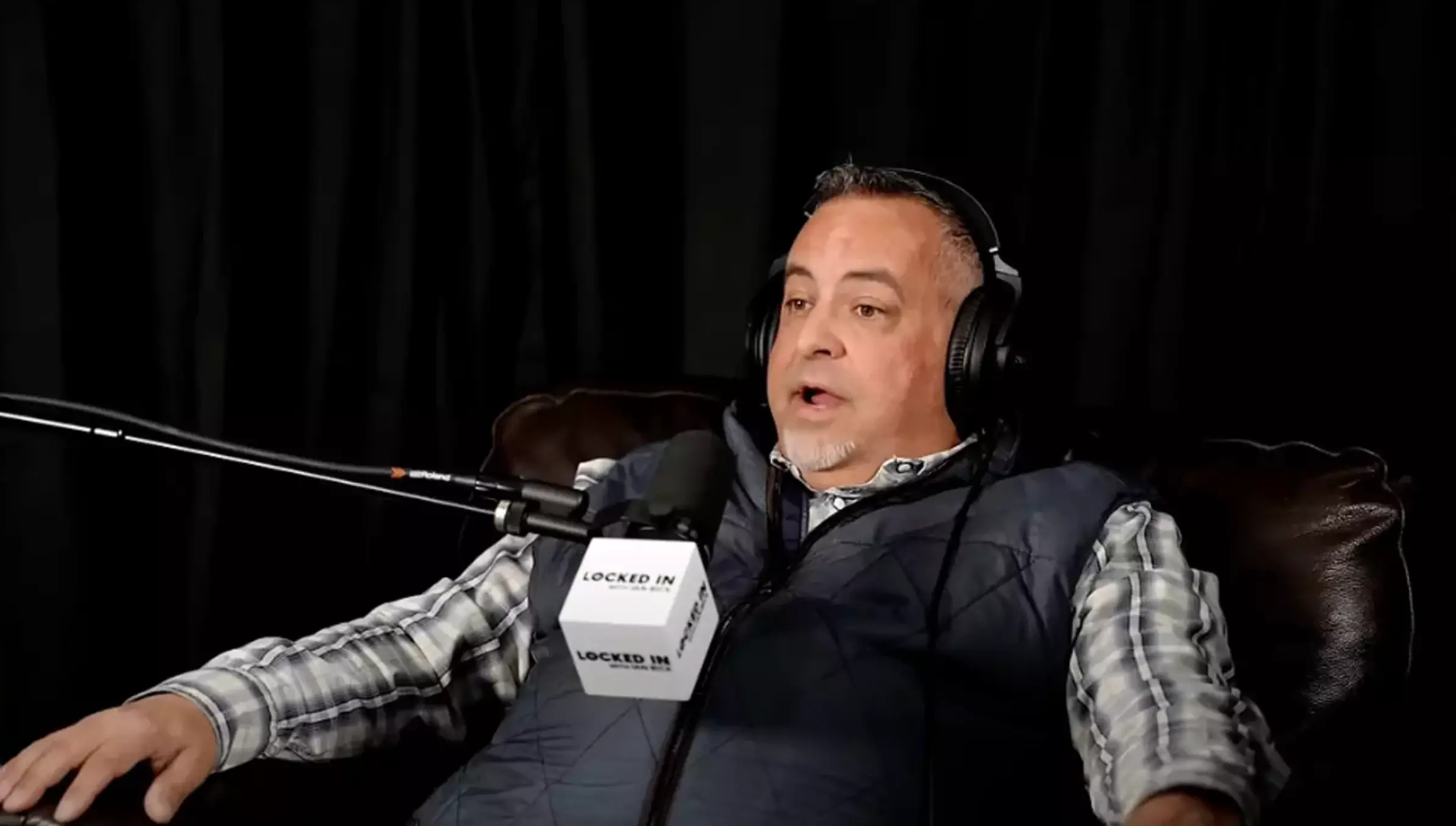 Raymond claims that men want to keep their cars clean for their affairs. (YouTube/@ianbickCT)