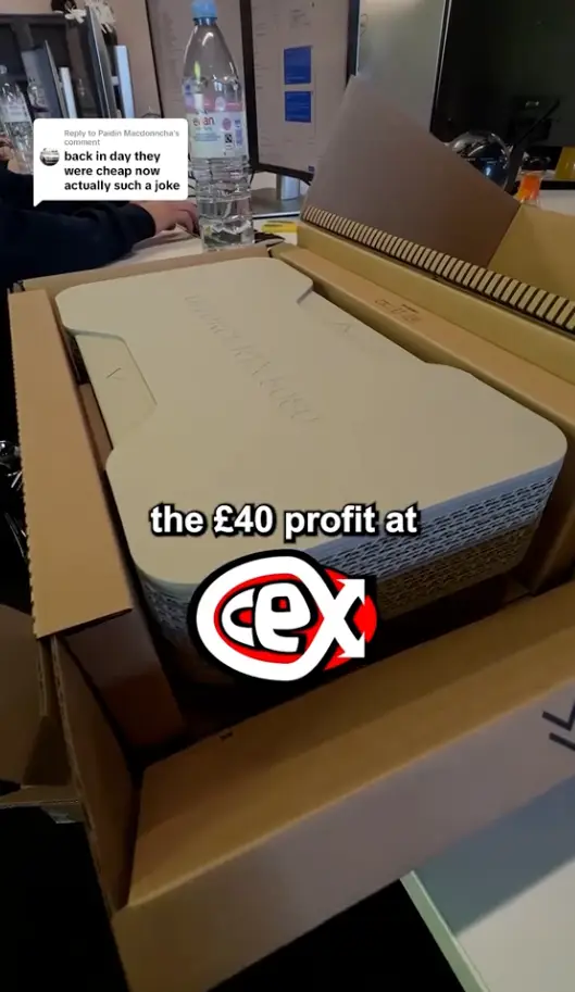 He revealed the offer he received from CeX for his new £900 iPhone (TikTok/@crepchiefnotify)