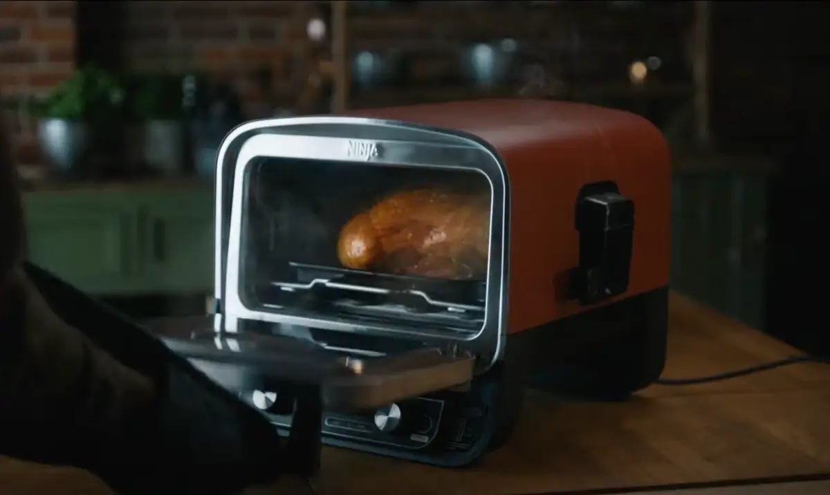 Ninja said Beckham was using the oven 'outdoors' in the ad (YouTube/Ninja)