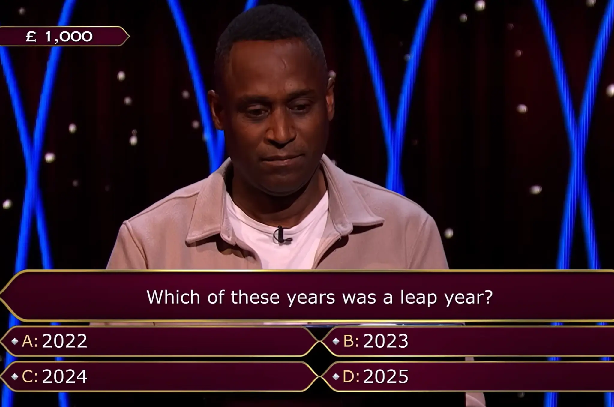 Firefighter Simon Williams opted to use a pass on this question (ITV)
