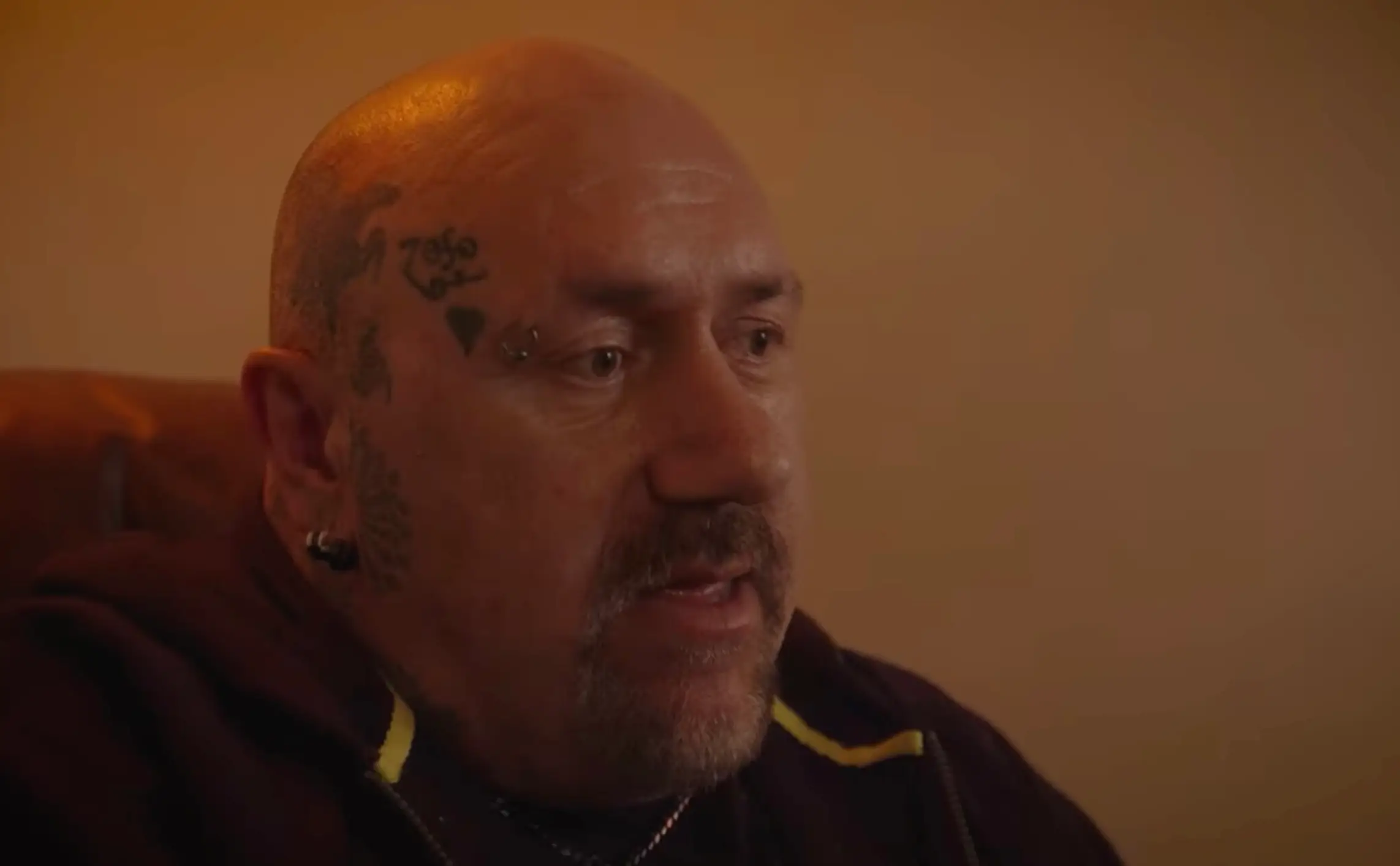 Sean Robinson reckons the artwork is the 'most haunted painting in the world'. (YouTube/TheAnguishedManOfficial)