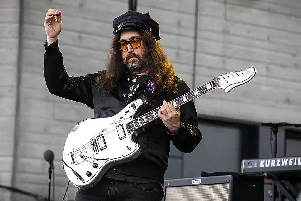 Sean Lennon is also a musician, just like his late father (Jeff Hahne/Getty Images)