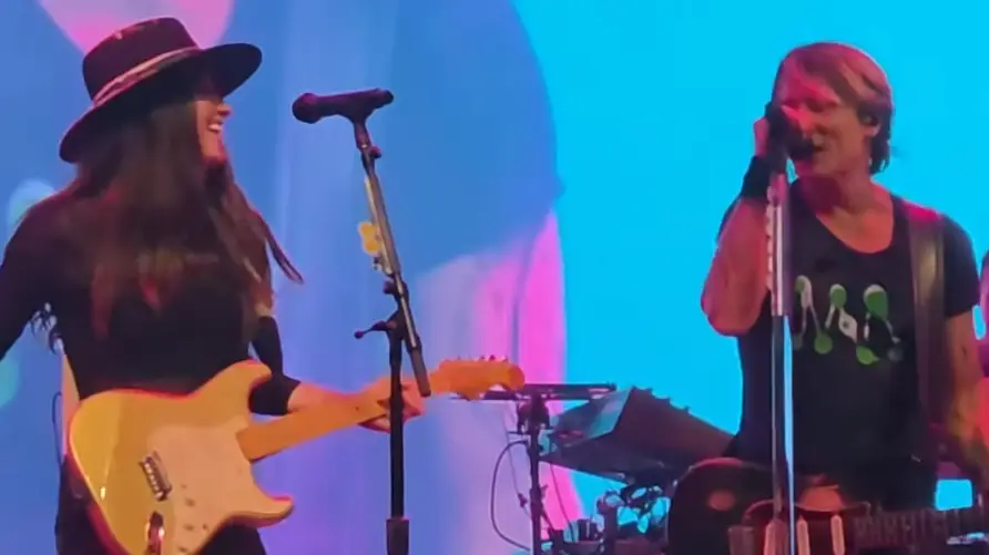 People spot shocking lyric change Keith Urban made during performance just before Nicole Kidman divorce