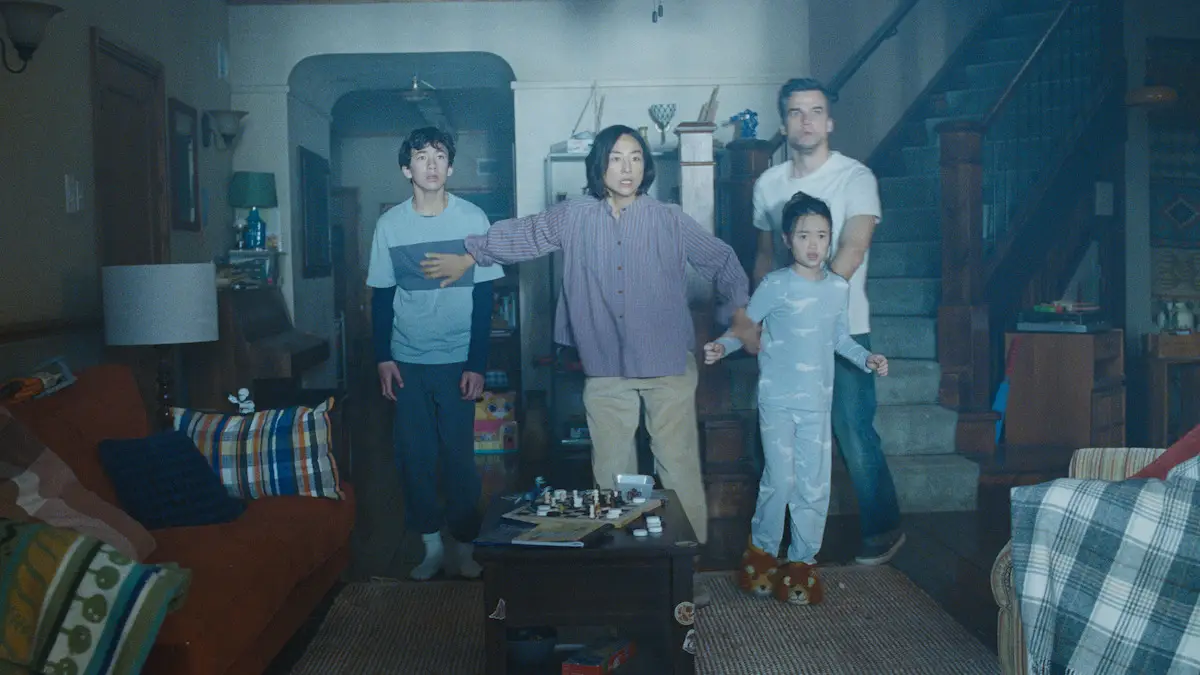 Greta Lee and Wagner Moura star in The Last House (Netflix)