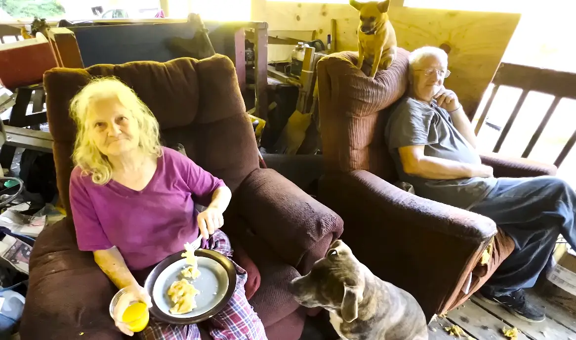 Soft White Underbelly's Mark Laita has been able to visit the family numerous times over the years after earning their trust (YouTube/Soft White Underbelly)