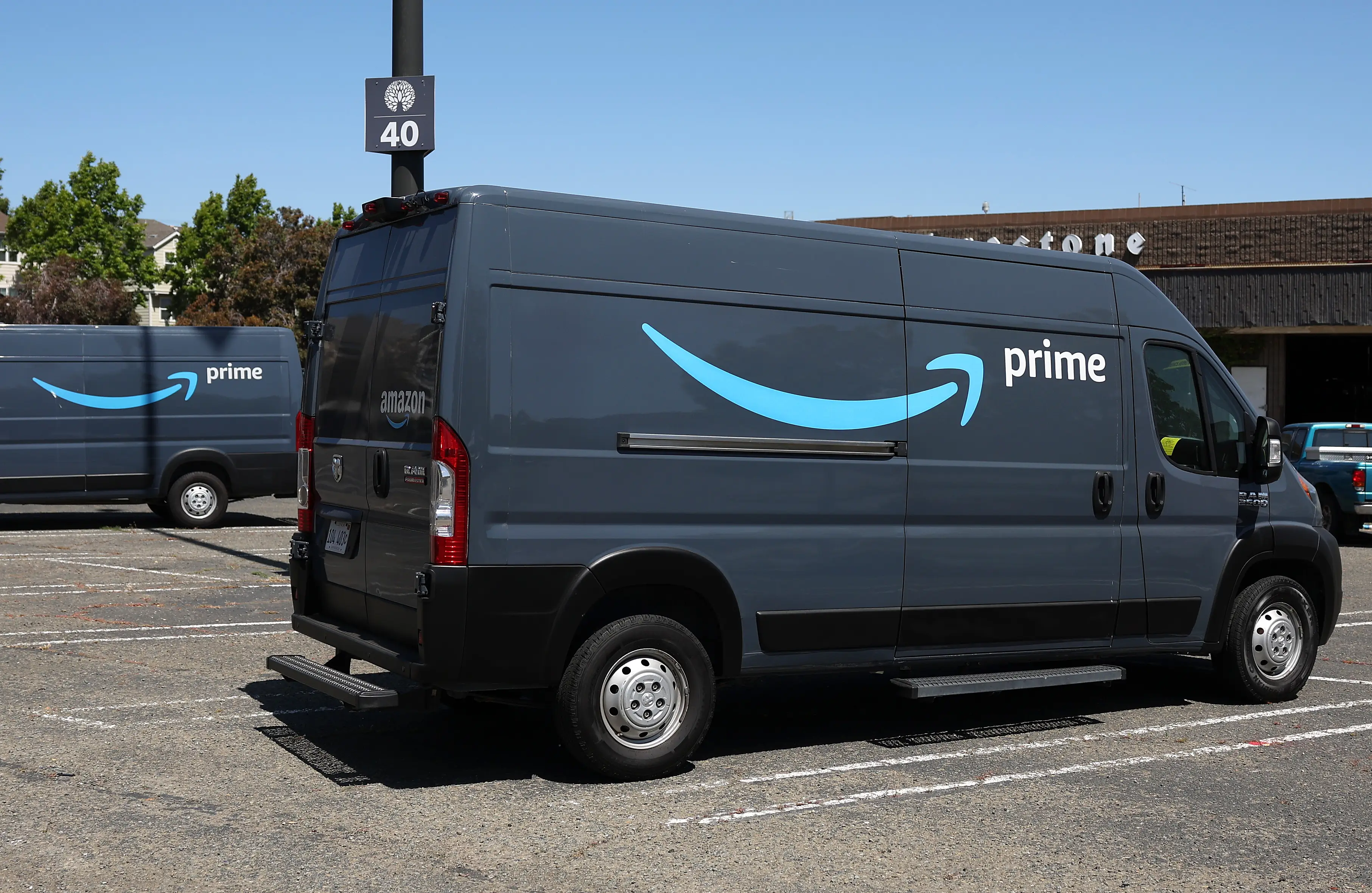 Prime delivery vans are everywhere nowadays (Justin Sullivan/Getty Images)