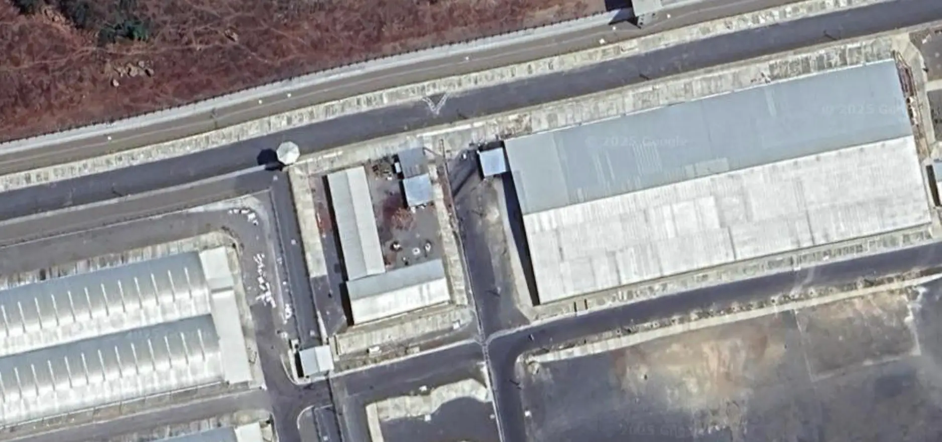 Reddit users have spotted a mysterious 'mound' on the prison complex (Google Maps)