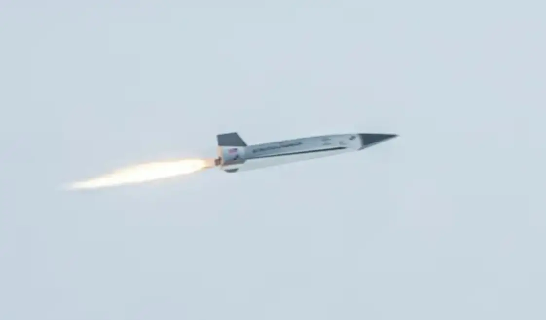 Look at her go! (Stratolaunch)