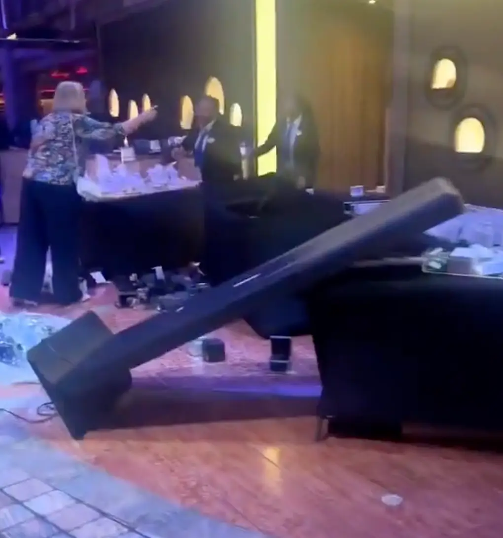 A total mess on board (Kennedy News/bookeeping.ai)